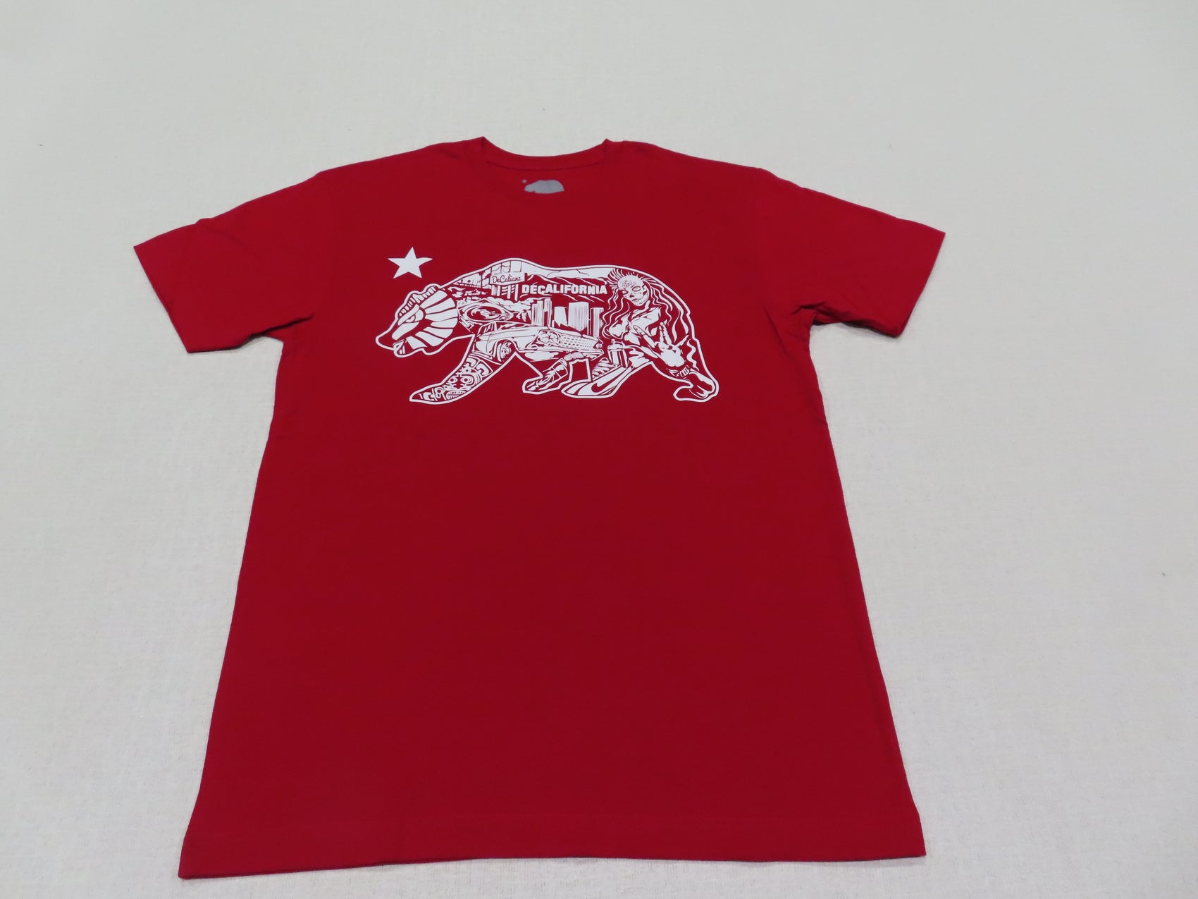 Red DeCalifornia T!
